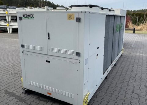 Aermec 211 kW chiller