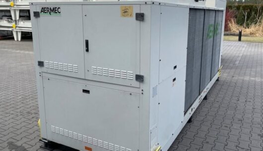 Aermec 211 kW chiller