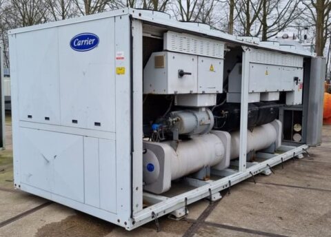 Carrier 818 kW chiller